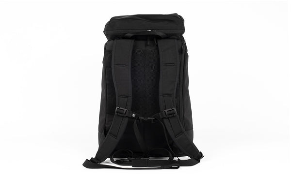 A reverse shot with the Shadow Guide 23 in Black 525 Ballistic.
